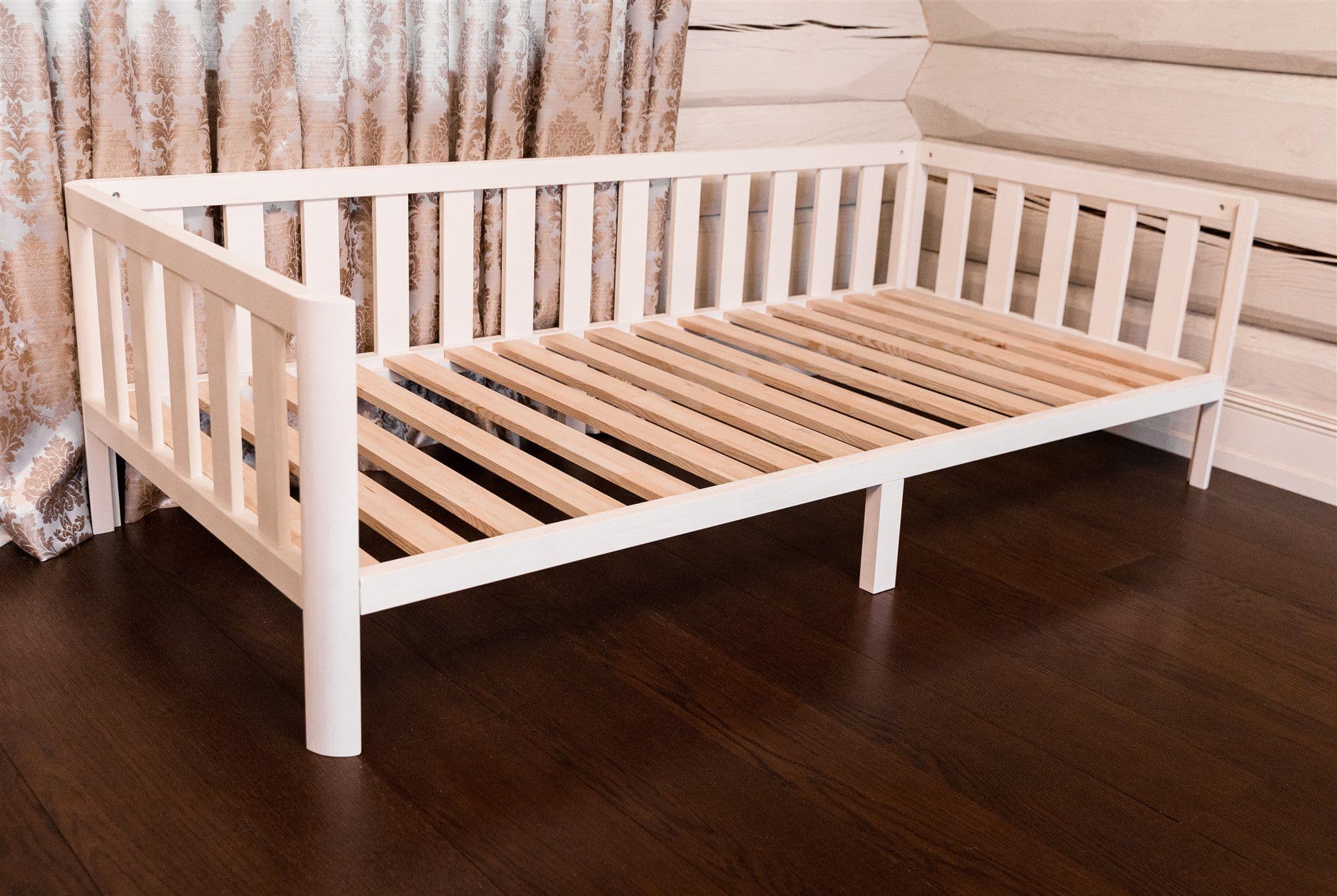 open-front-white-wooden-daybed-kids
